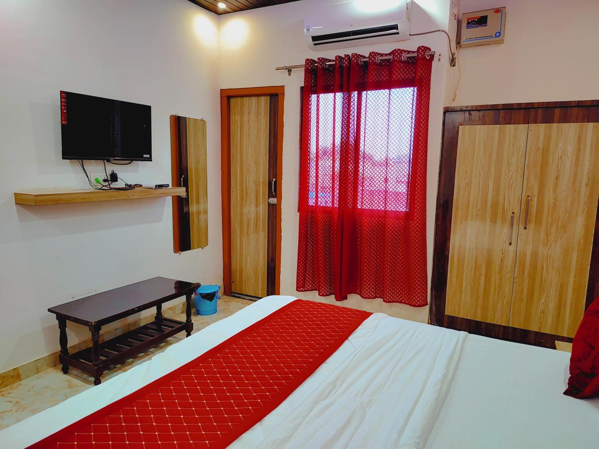 Elegance Hotel And Banquet Ayodhya Ngoại thất bức ảnh